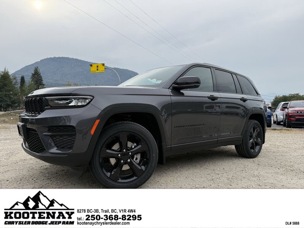 2025 Jeep Grand Cherokee Altitude 4WD