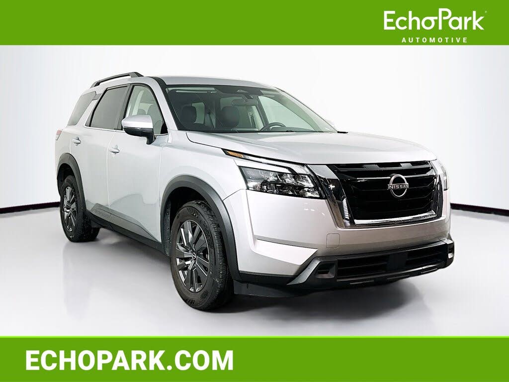 2025 Nissan Pathfinder SV FWD