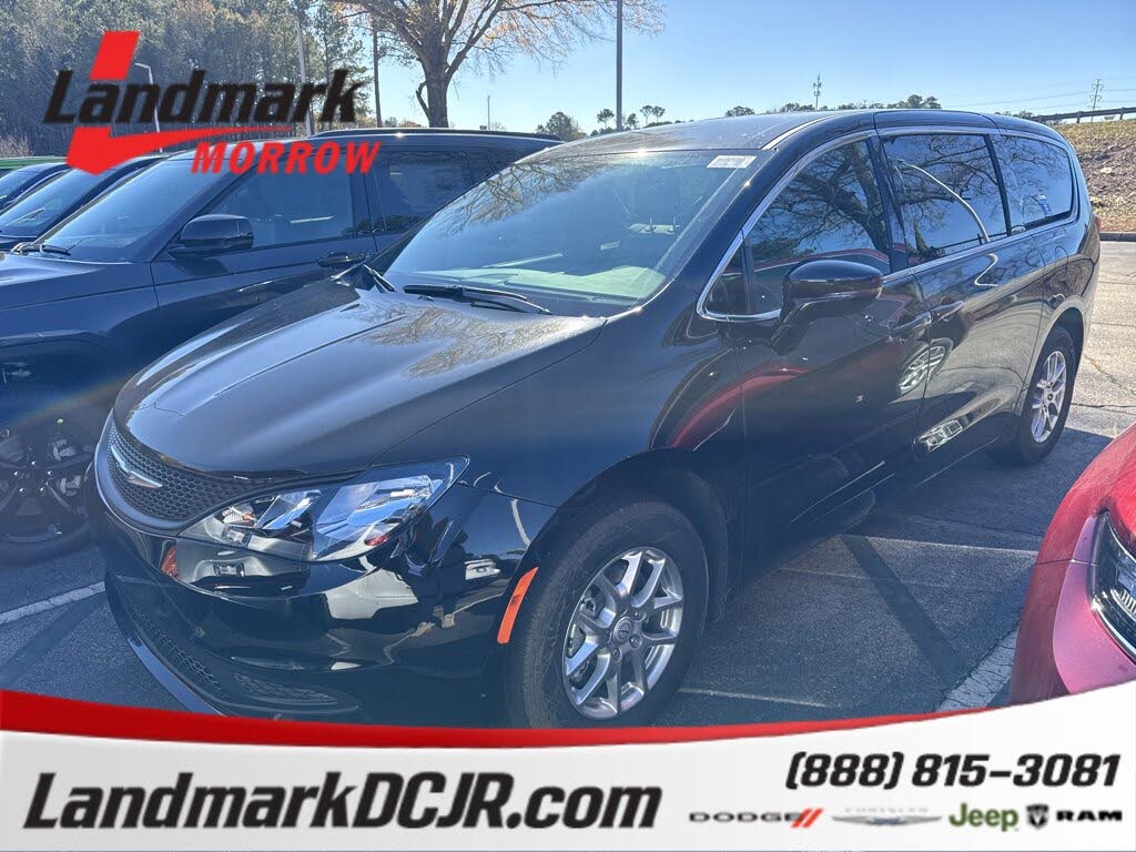 2026 Chrysler Voyager LX FWD