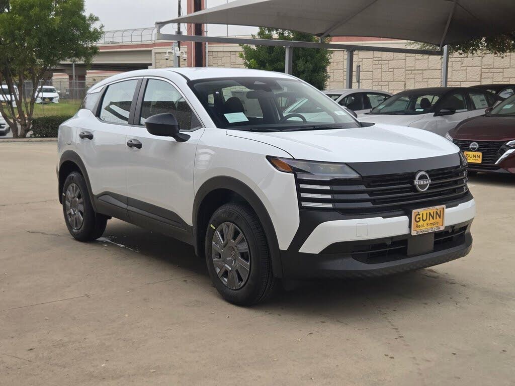 2026 Nissan Kicks S FWD