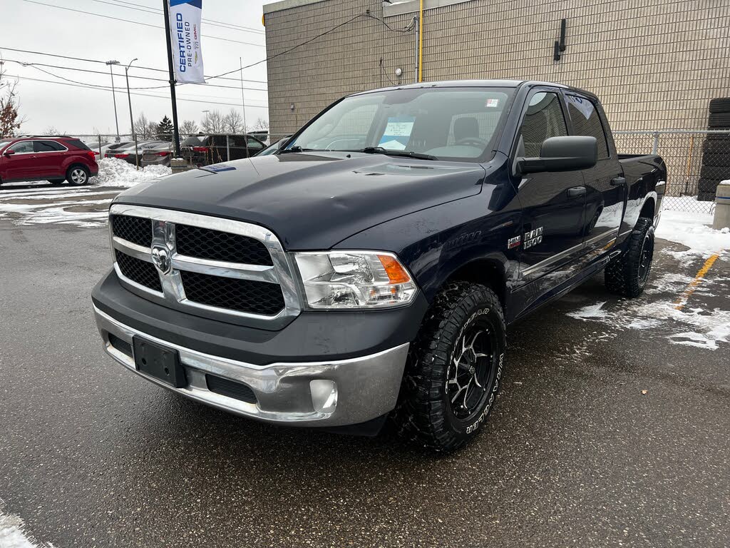 RAM 1500 ST Crew Cab 4WD 2016