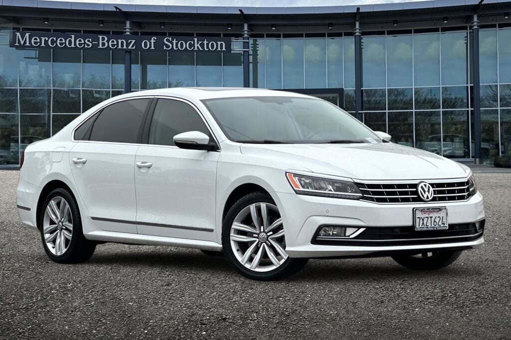 2017 Volkswagen Passat 1.8T SE