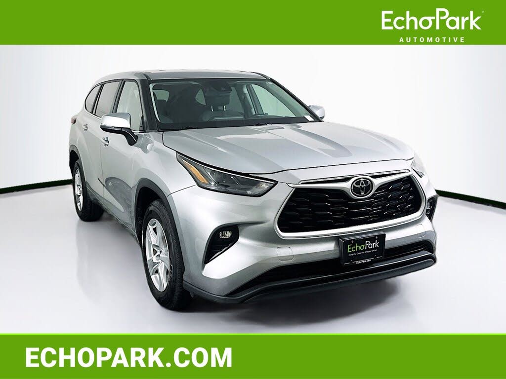 2023 Toyota Highlander LE FWD