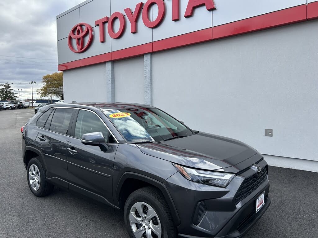 2023 Toyota RAV4 LE AWD