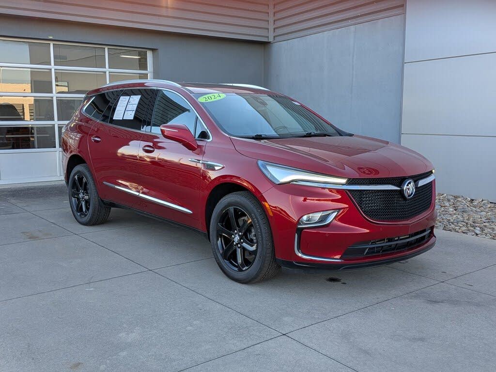 2024 Buick Enclave Essence FWD