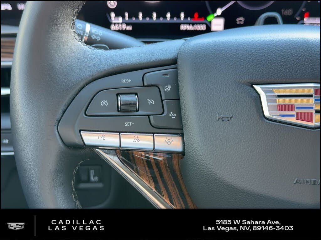 2024 Cadillac Escalade ESV Premium Luxury 4WD