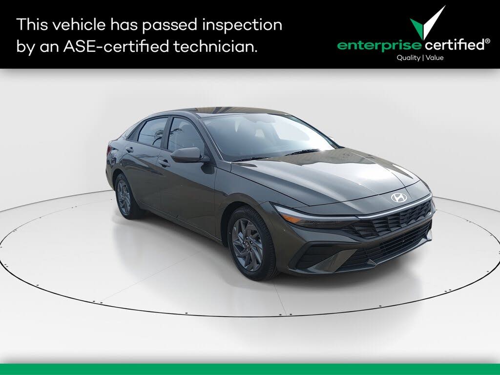 2024 Hyundai Elantra SEL FWD