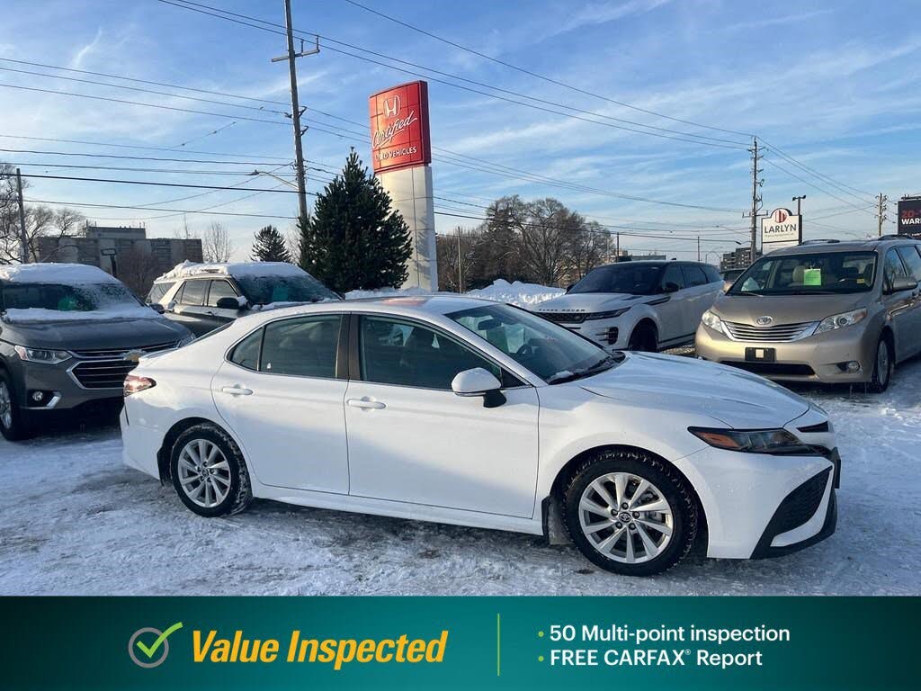 2024 Toyota Camry SE FWD