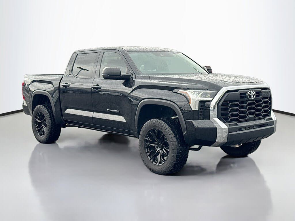2024 Toyota Tundra SR5 CrewMax Cab 4WD
