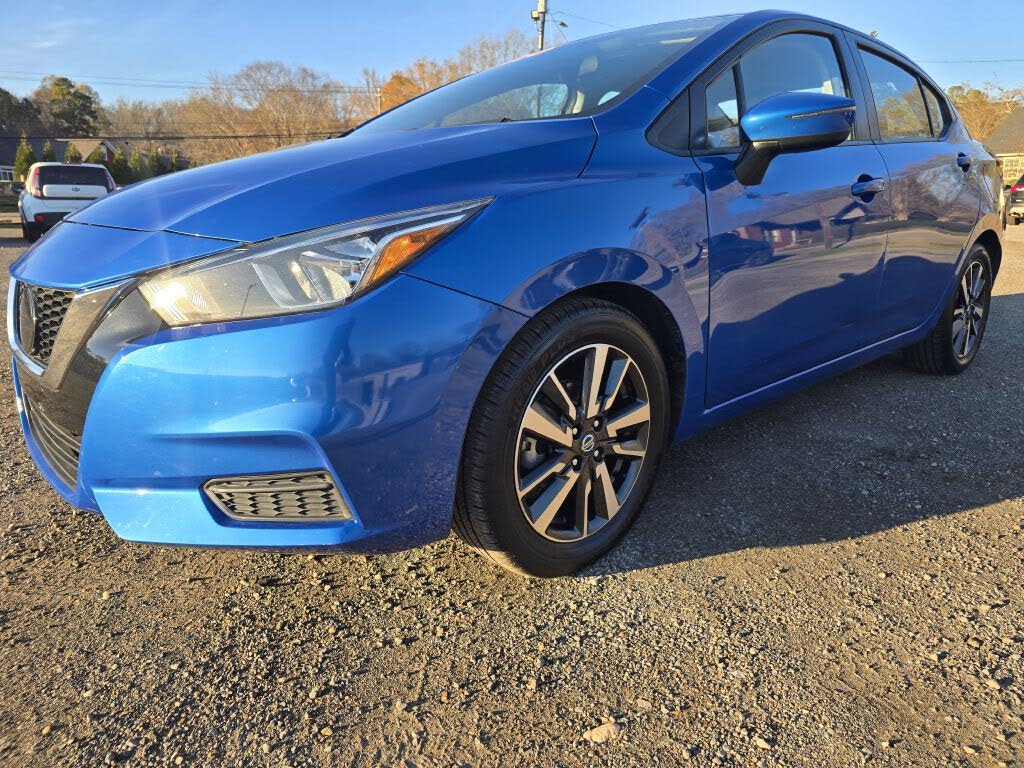 2021 Nissan Versa SV FWD