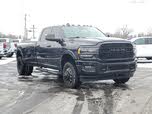 RAM 3500 Limited Crew Cab LB DRW 4WD