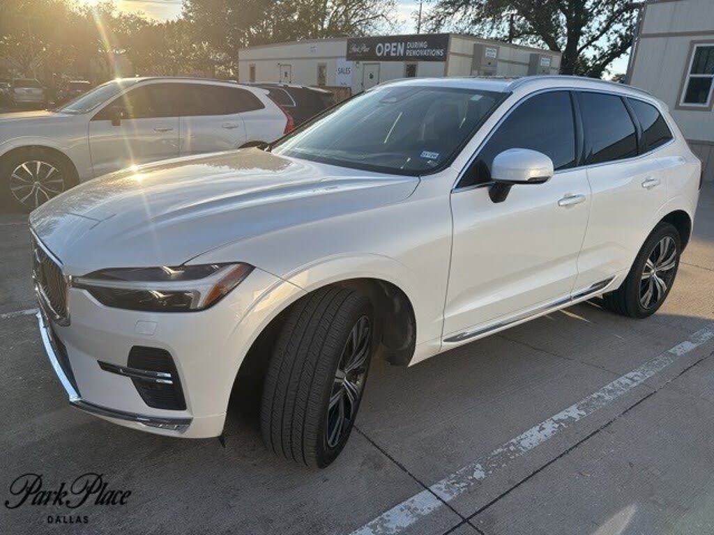 2022 Volvo XC60 B5 Inscription FWD