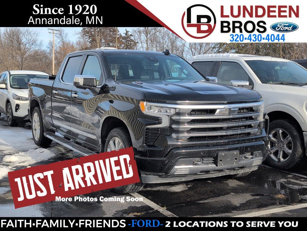 2023 Chevrolet Silverado 1500 High Country Crew Cab 4WD