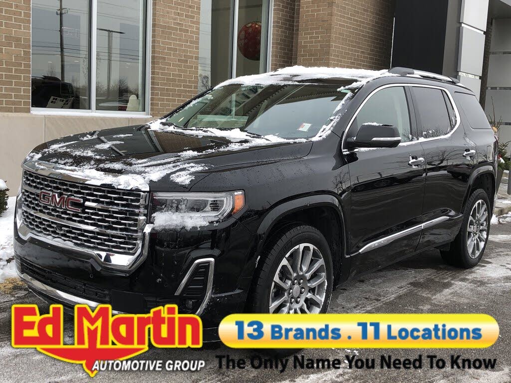 2023 GMC Acadia Denali FWD