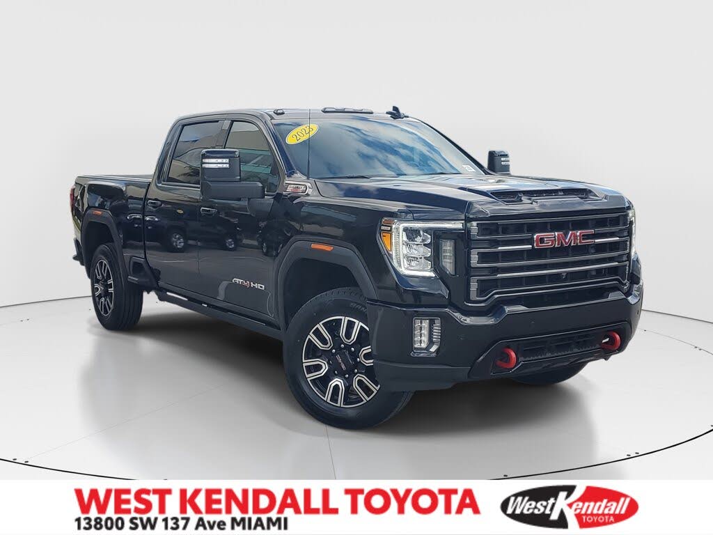 2023 GMC Sierra 2500HD AT4 Crew Cab 4WD
