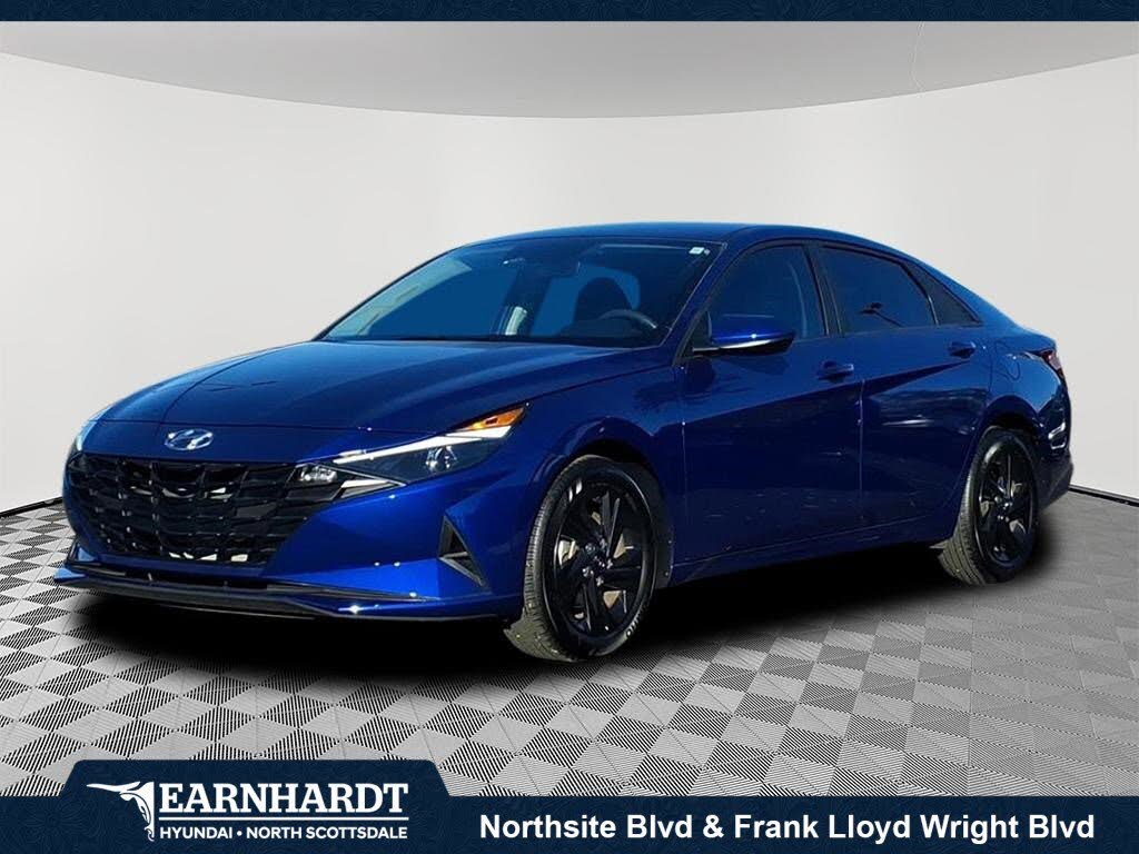 2023 Hyundai Elantra SEL FWD