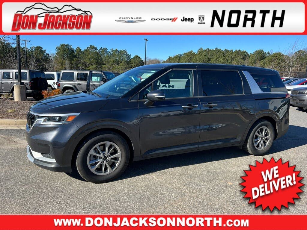 2023 Kia Carnival LX FWD