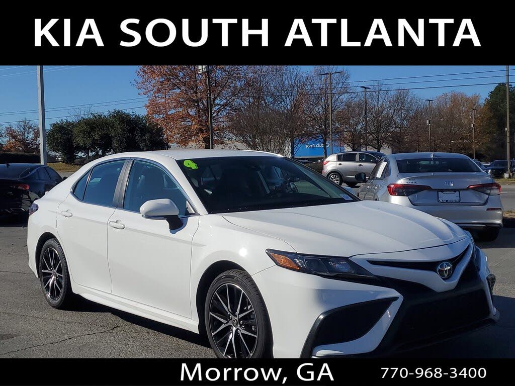 2024 Toyota Camry SE FWD