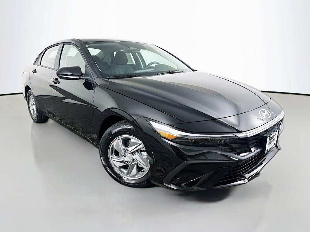 2026 Hyundai Elantra SE FWD