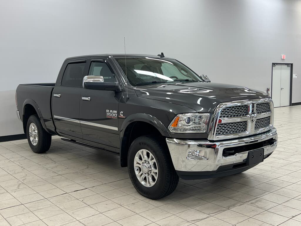 2018 RAM 3500 Laramie Crew Cab 4WD