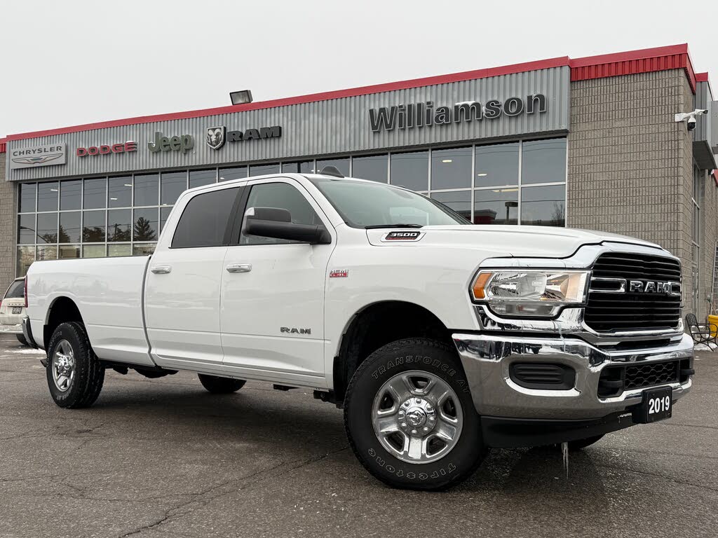 2019 RAM 3500 Big Horn Crew Cab LB 4WD