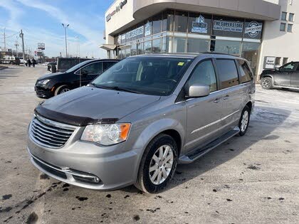 Chrysler Town & Country Touring FWD 2016