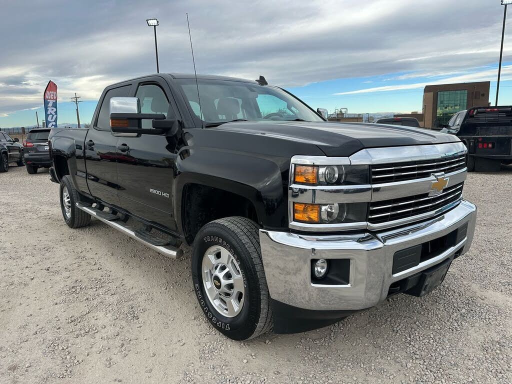 2018 Chevrolet Silverado 2500HD LT Crew Cab 4WD