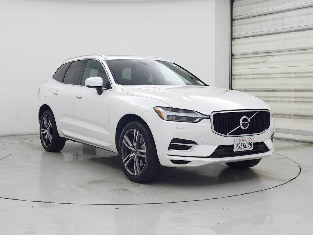 2020 Volvo XC60 Hybrid Plug-in T8 Momentum eAWD
