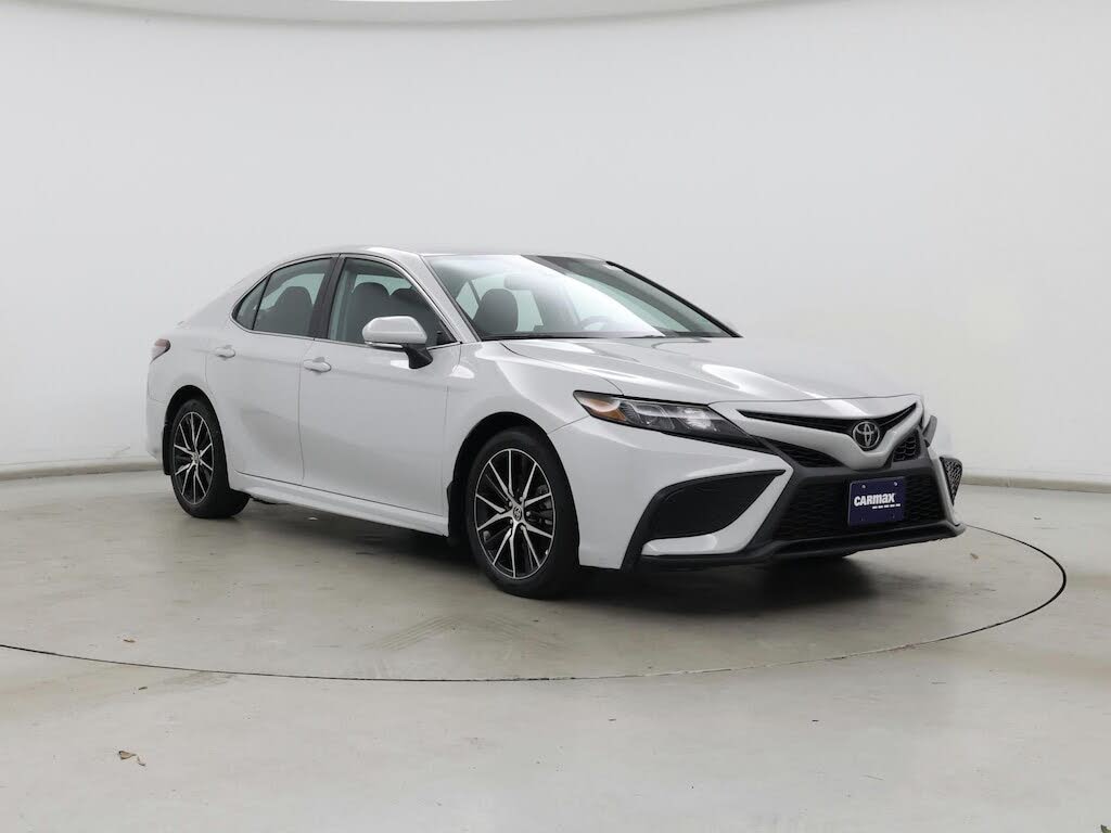 2023 Toyota Camry SE AWD