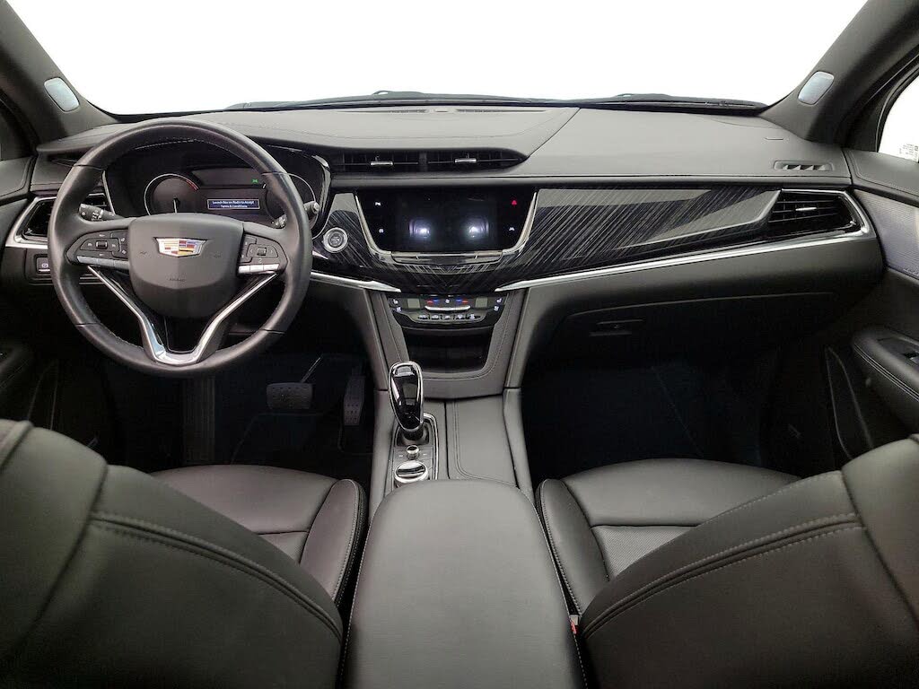 2025 Cadillac XT6 Premium Luxury FWD