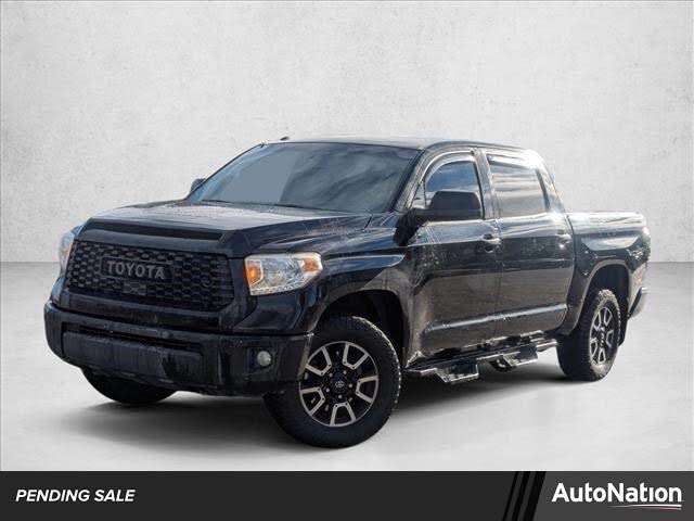 2017 Toyota Tundra SR5 CrewMax 5.7L FFV 4WD