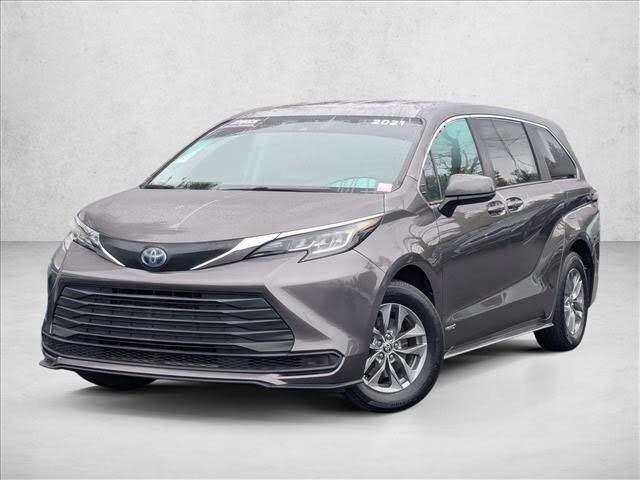 2021 Toyota Sienna LE 8-Passenger FWD