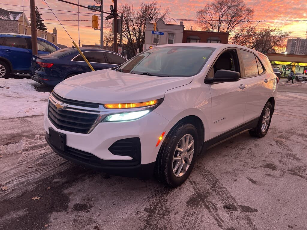 2022 Chevrolet Equinox LS AWD with 1LS