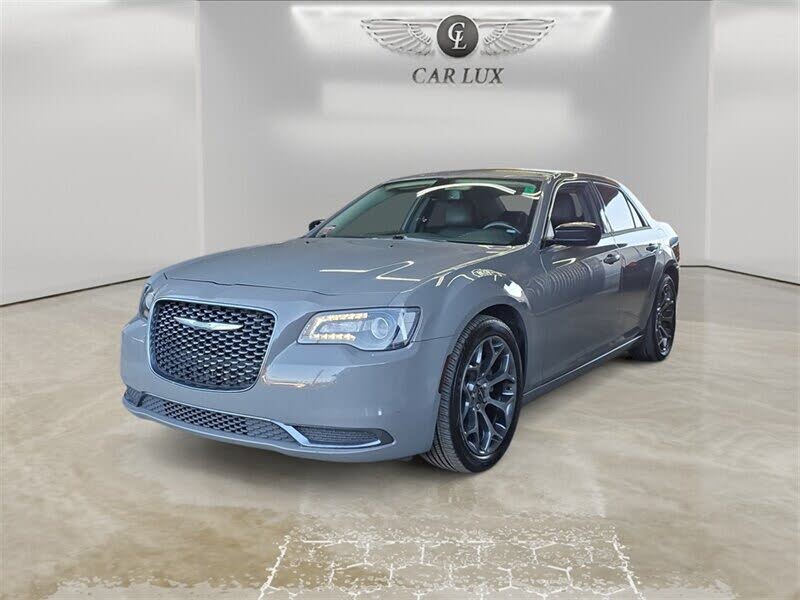 2018 Chrysler 300 Touring RWD