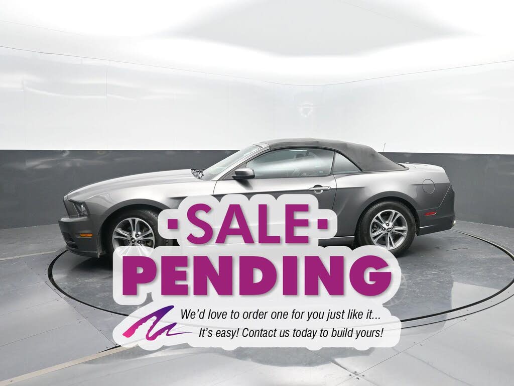 2014 Ford Mustang V6 Premium Convertible RWD