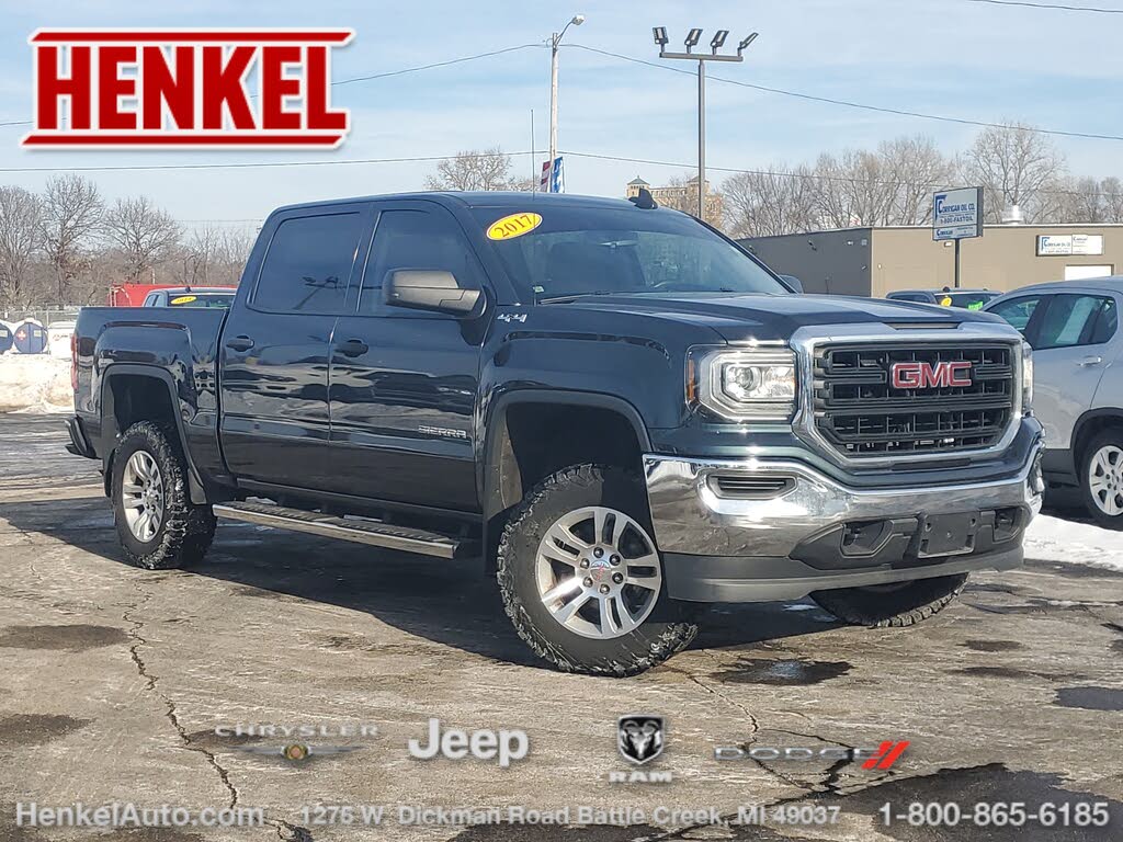 2017 GMC Sierra 1500 Base Crew Cab 4WD