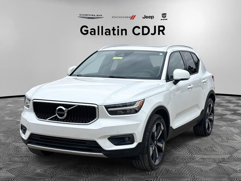 2021 Volvo XC40 T4 Momentum FWD
