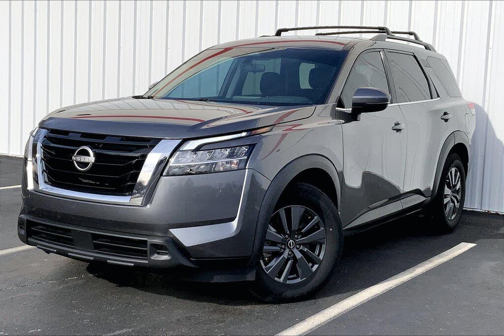 2022 Nissan Pathfinder SV FWD