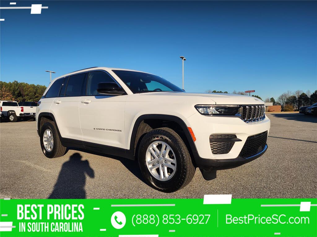 2024 Jeep Grand Cherokee Laredo RWD