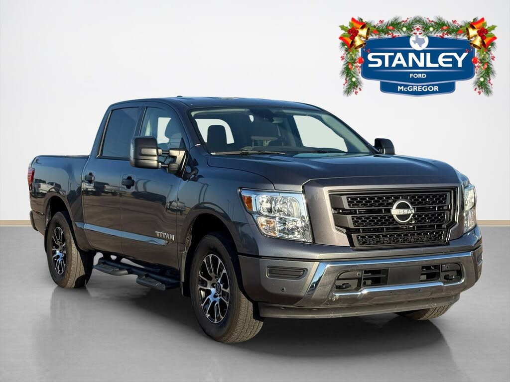 2024 Nissan Titan SV Crew Cab 4WD