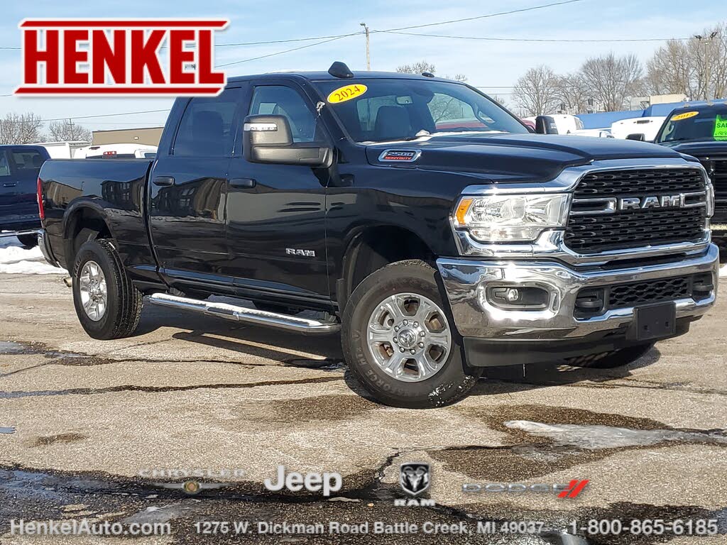 2024 RAM 2500 Big Horn Crew Cab 4WD