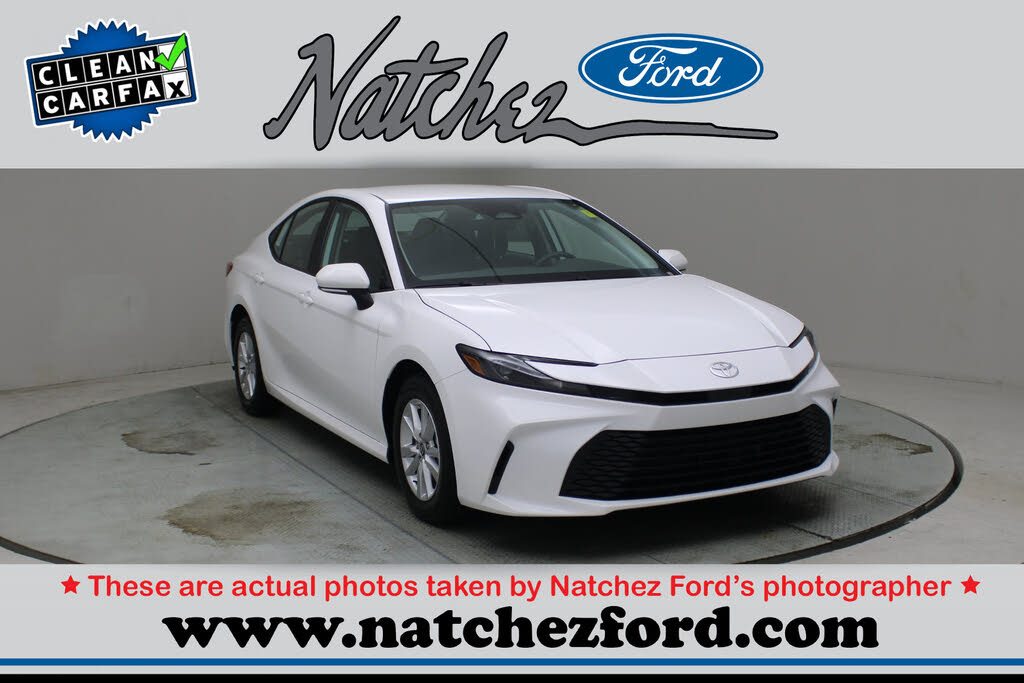 2025 Toyota Camry LE FWD