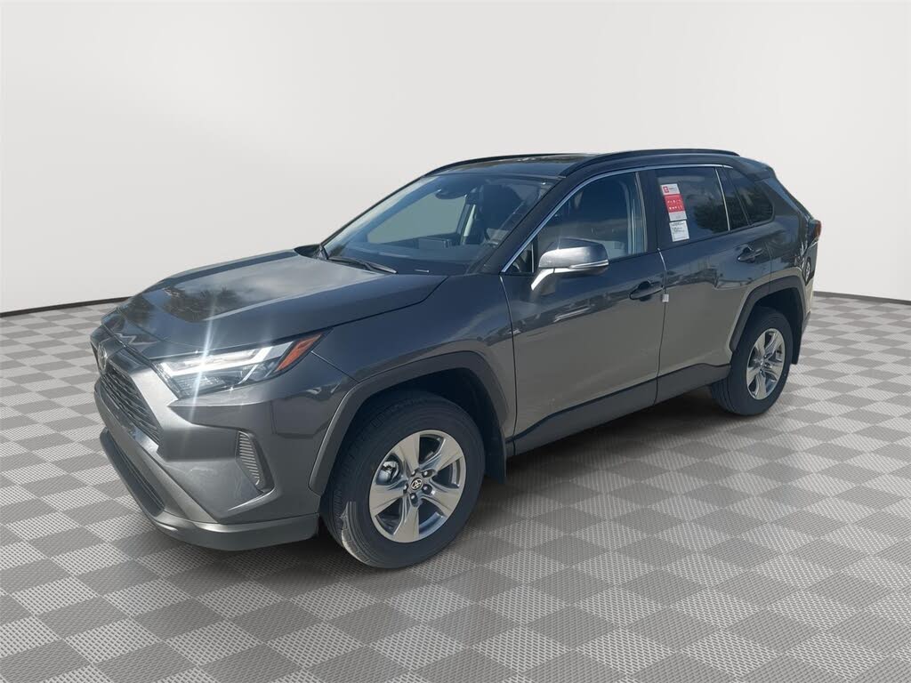 2025 Toyota RAV4 XLE FWD