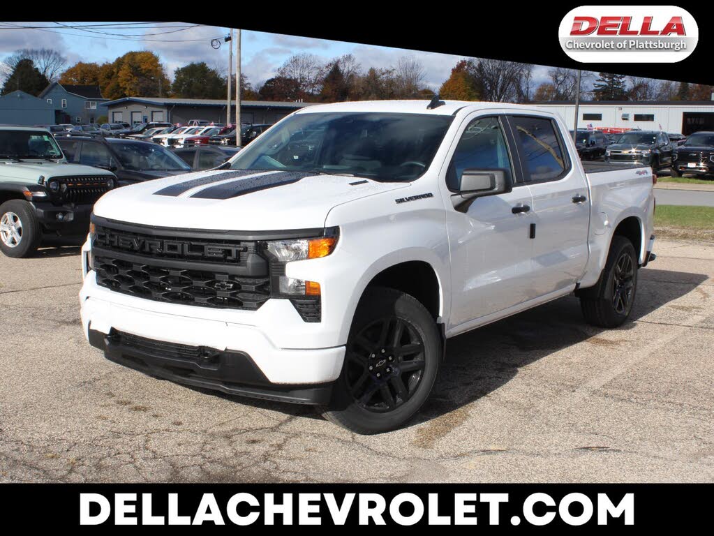 2026 Chevrolet Silverado 1500 Custom Crew Cab 4WD