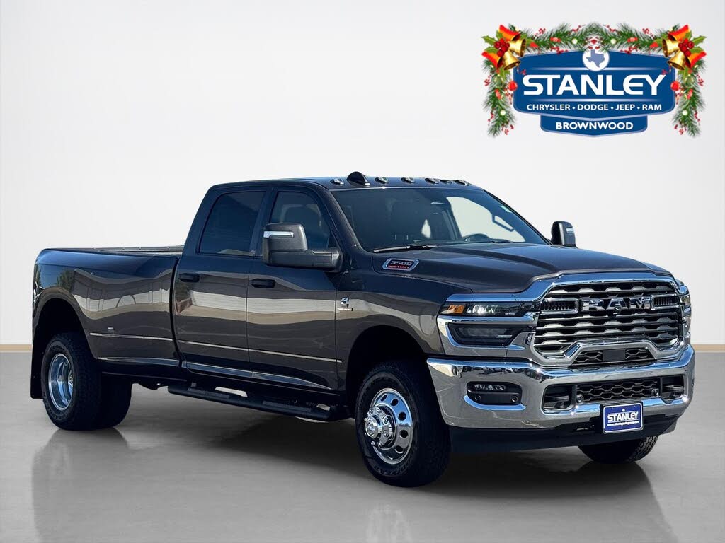 2026 RAM 3500 Tradesman Crew Cab LB DRW 4WD