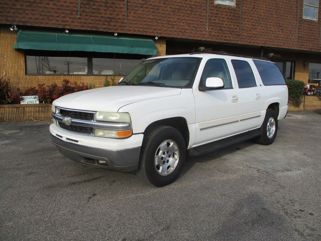 2004 Chevrolet Suburban 1500 LT RWD