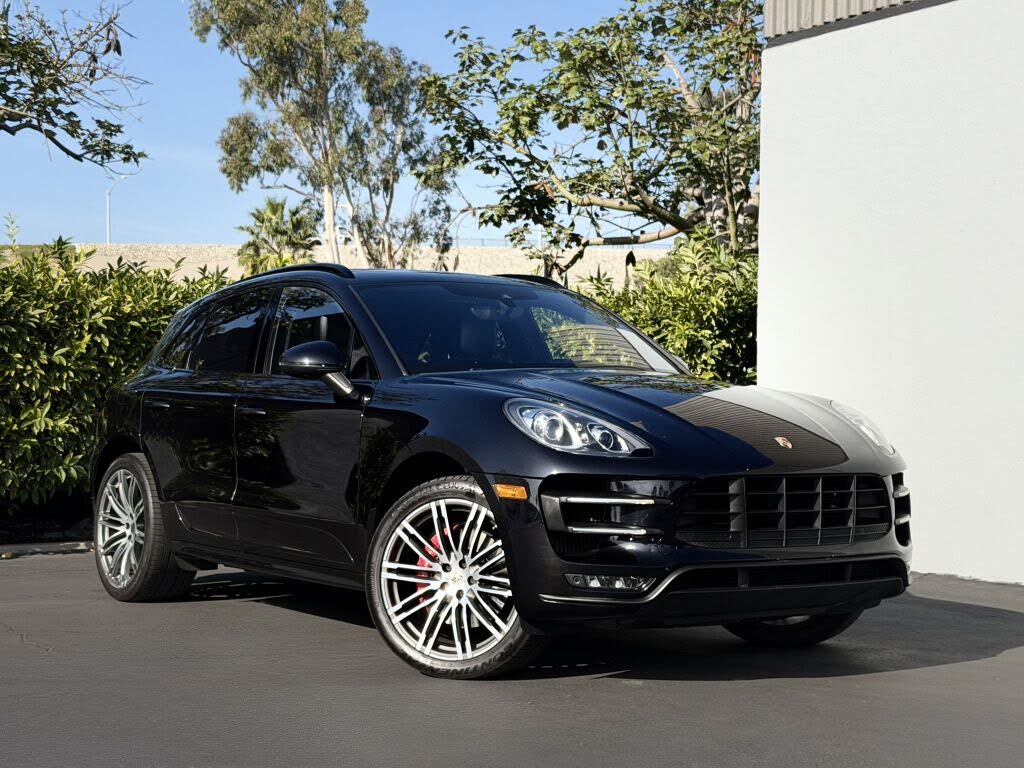 2017 Porsche Macan Turbo AWD
