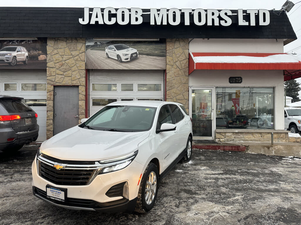 2022 Chevrolet Equinox LT FWD with 1LT