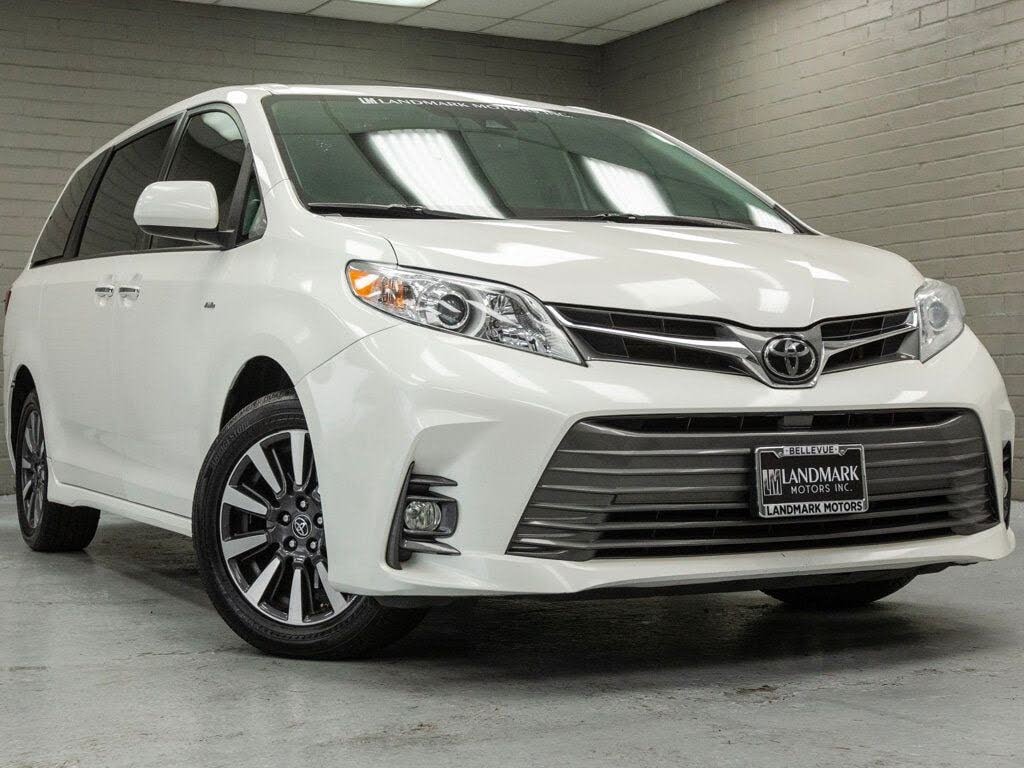 2019 Toyota Sienna XLE Premium 7-Passenger AWD