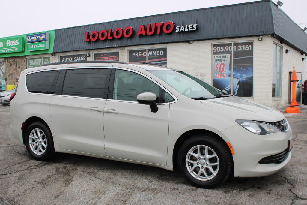 Chrysler Pacifica Touring FWD 2019